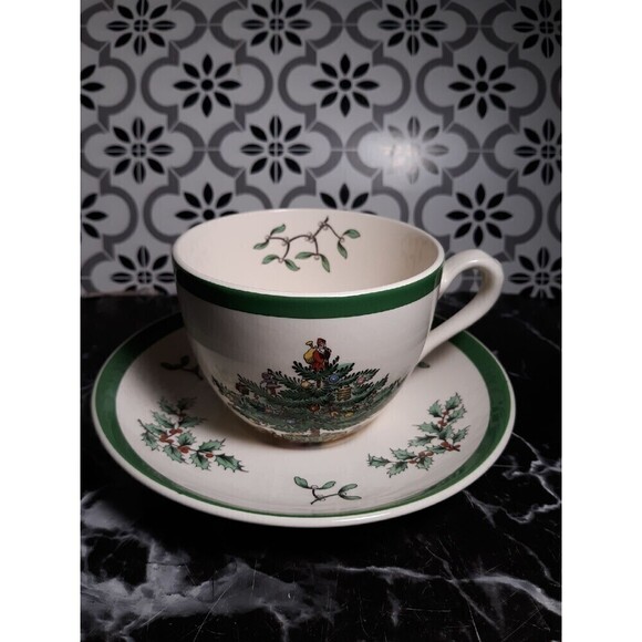 Spode England Vintage Christmas cup set - Picture 1 of 5